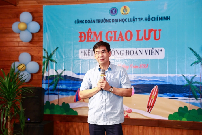 TS%20Le%20Truong%20Son%20Hieu%20truong%20phat%20bieu.jpg