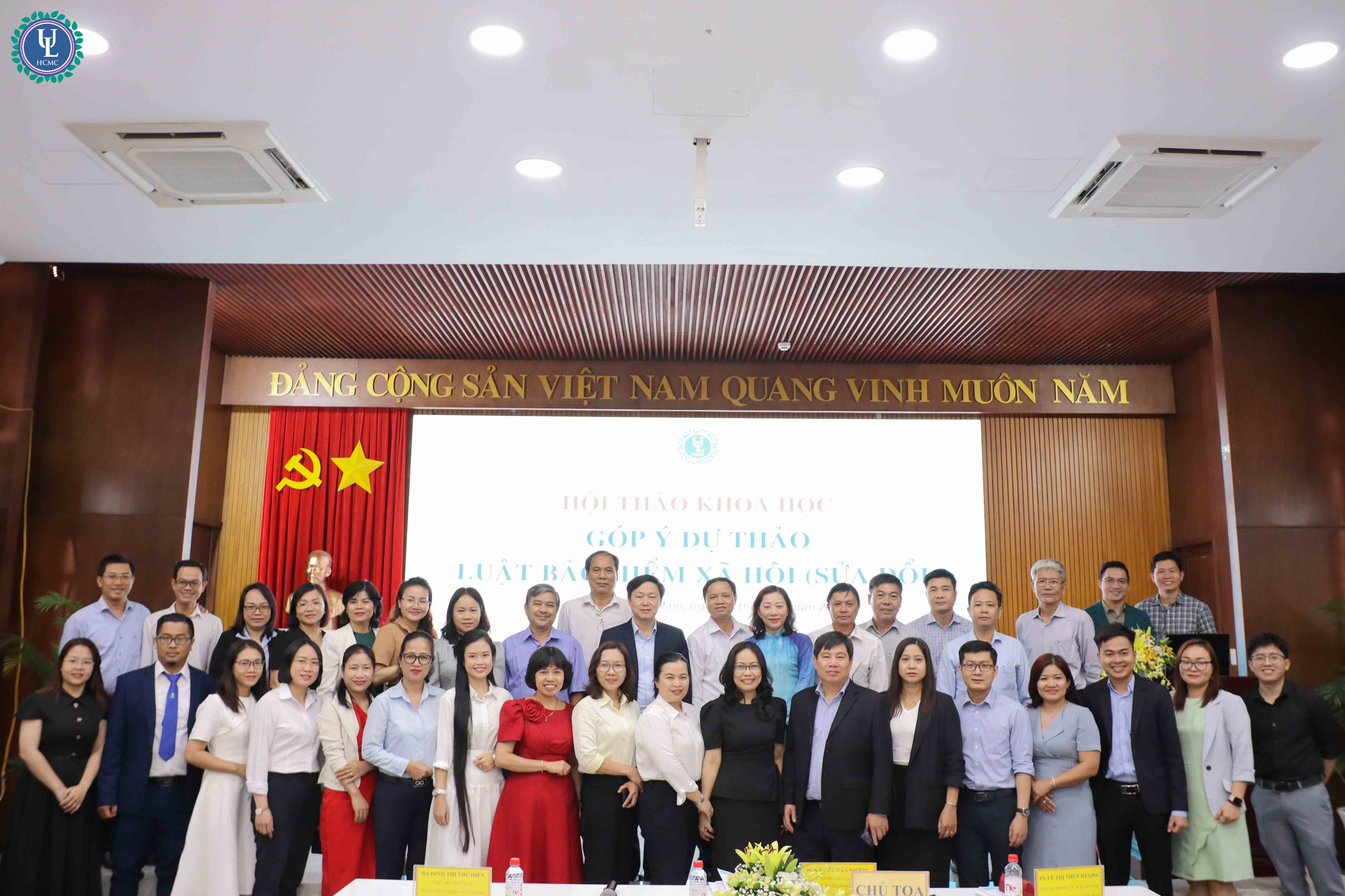 Trường Đại học Luật TP. HCM qua truyền thông