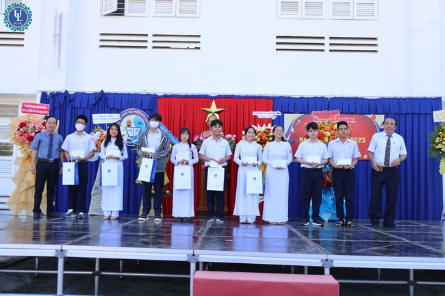 Trường Đại học Luật TP. HCM qua truyền thông